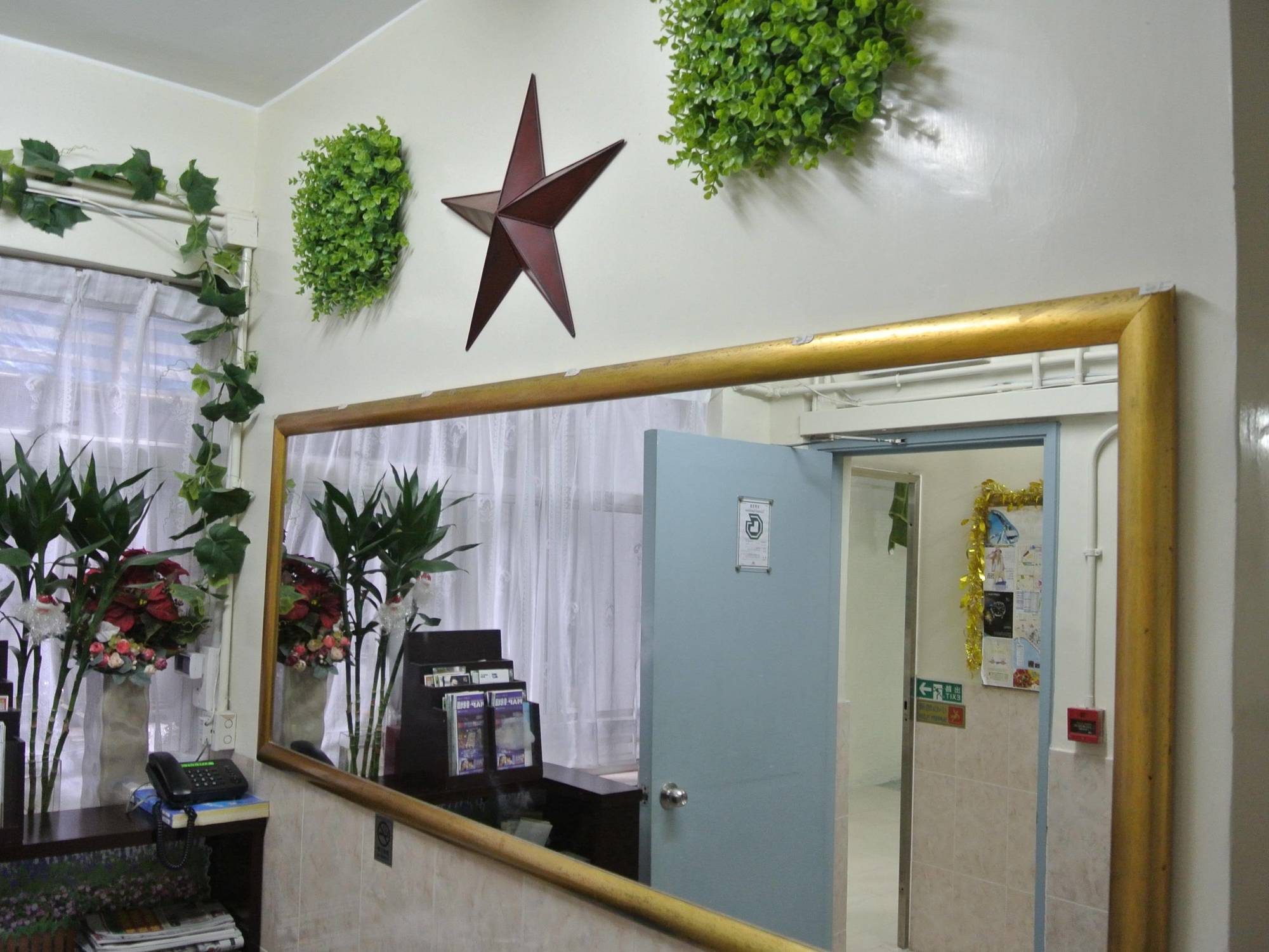 Fortunate Guest House Hong Kong Exterior photo